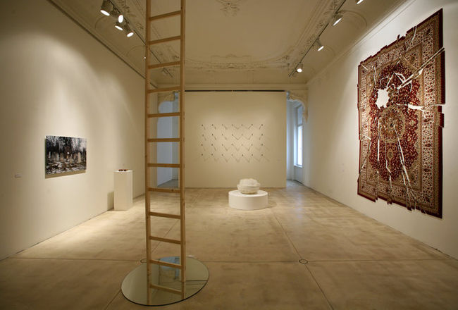 Exhibition View, Galerie Krinzinger, Zwischenlager, curated by_René Block, 2011, Photo: Galerie Krinzinger
