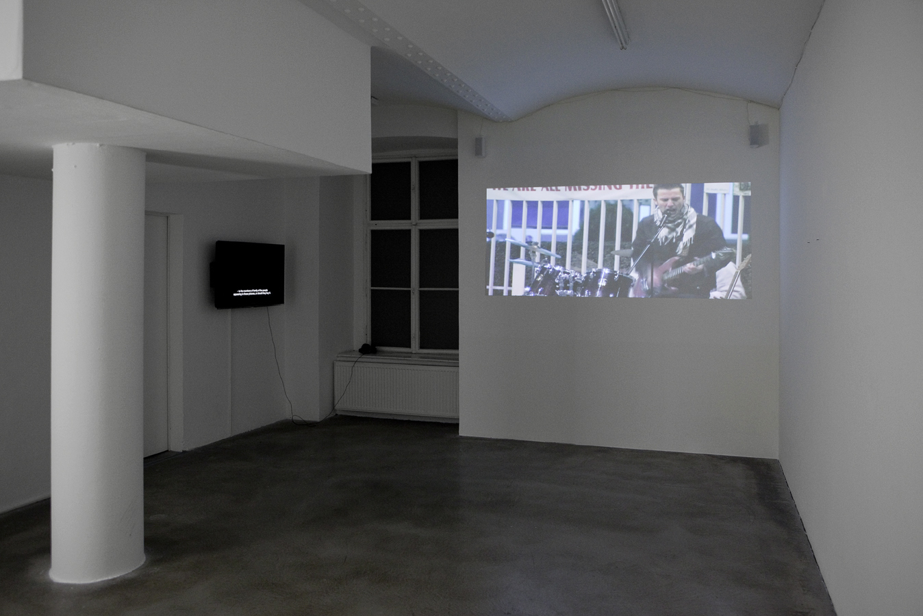 Exhibition View, Galerie Martin Janda, Fade Up / Flash Back, curated by_Silvia Eiblmayr, 2011, Photo: Aleksandra Krawa