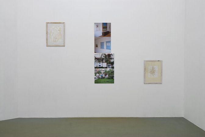 Exhibition View, Galerie Mezzanin, Actual, curated by_Ion Grigorescu, 2011, Photo: Galerie Meezzanin