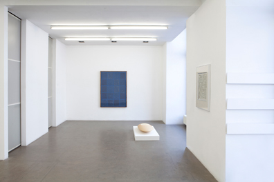 Exhibition View, Constructions and stories, curated by_Marie Klimesová, 2011, Galerie Krobath, Photo: Tina Herzl
