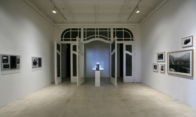 Exhibition View, Galerie Krinzinger, I Remain Silent, curated by_Erik Schmidt, 2010, Photo: Galerie Krinzinger