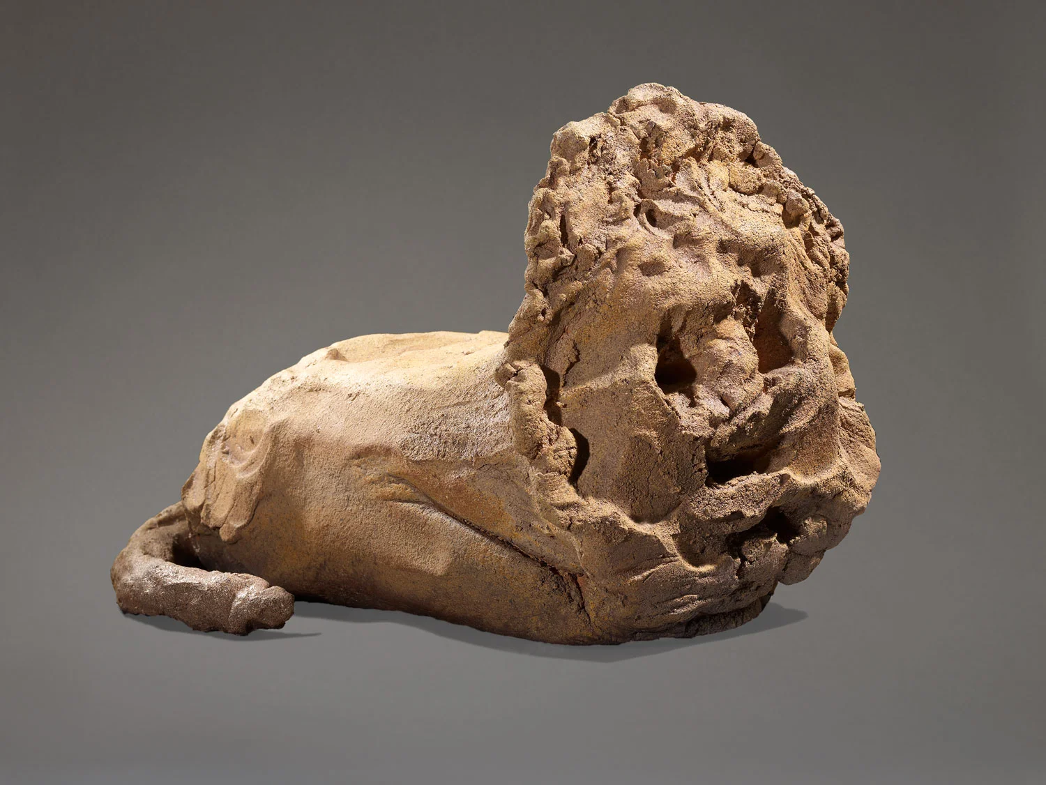SIMONE FATTAL THE LION, 2008 43 x 60 x 40 cm, Ceramics / Keramik Courtesy by the artist, Kaufmann Repetto, Galerie Hubert Winter, Photo: François Hernandez
