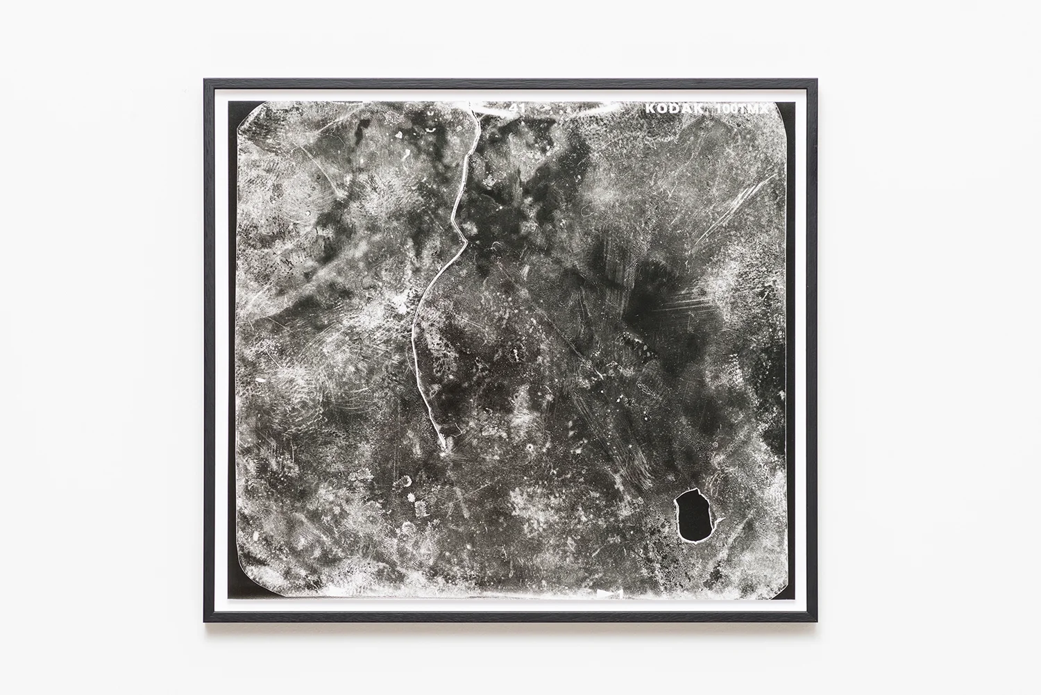 one month on skin 2014 Olena Newkryta Barytpaper, black-white, 50 x 57 cm Courtesy of Olena Newkryta and Raum mit Licht, Vienna Photo: Olena Newkryta, 2016
