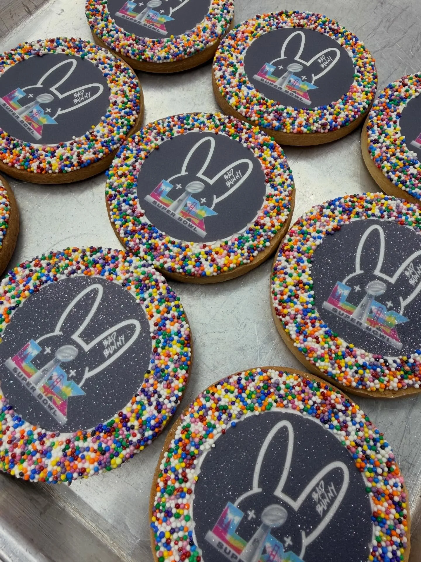 🇵🇷Tomorrows Line Up: Chocolate Strawberries &amp; Sugar Cookies galore 🏈🏟️