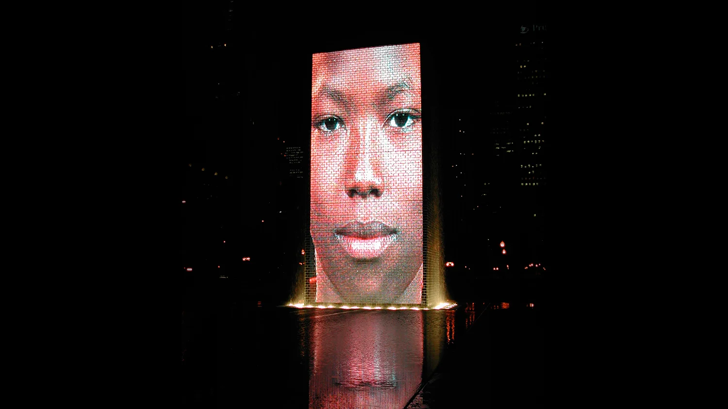 BARNYCZ-GROUP-MILLENNIUM-PARK-CROWN-FOUNTAIN-4.JPG