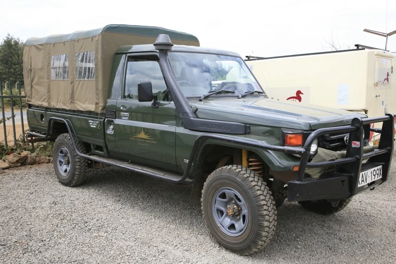 7a land cruiser pickup.jpg