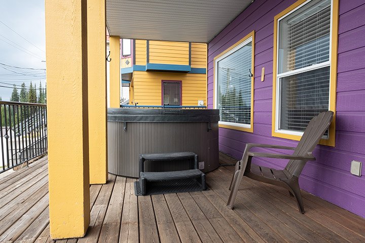 Purple Palace Suite - Hot Tub.jpg