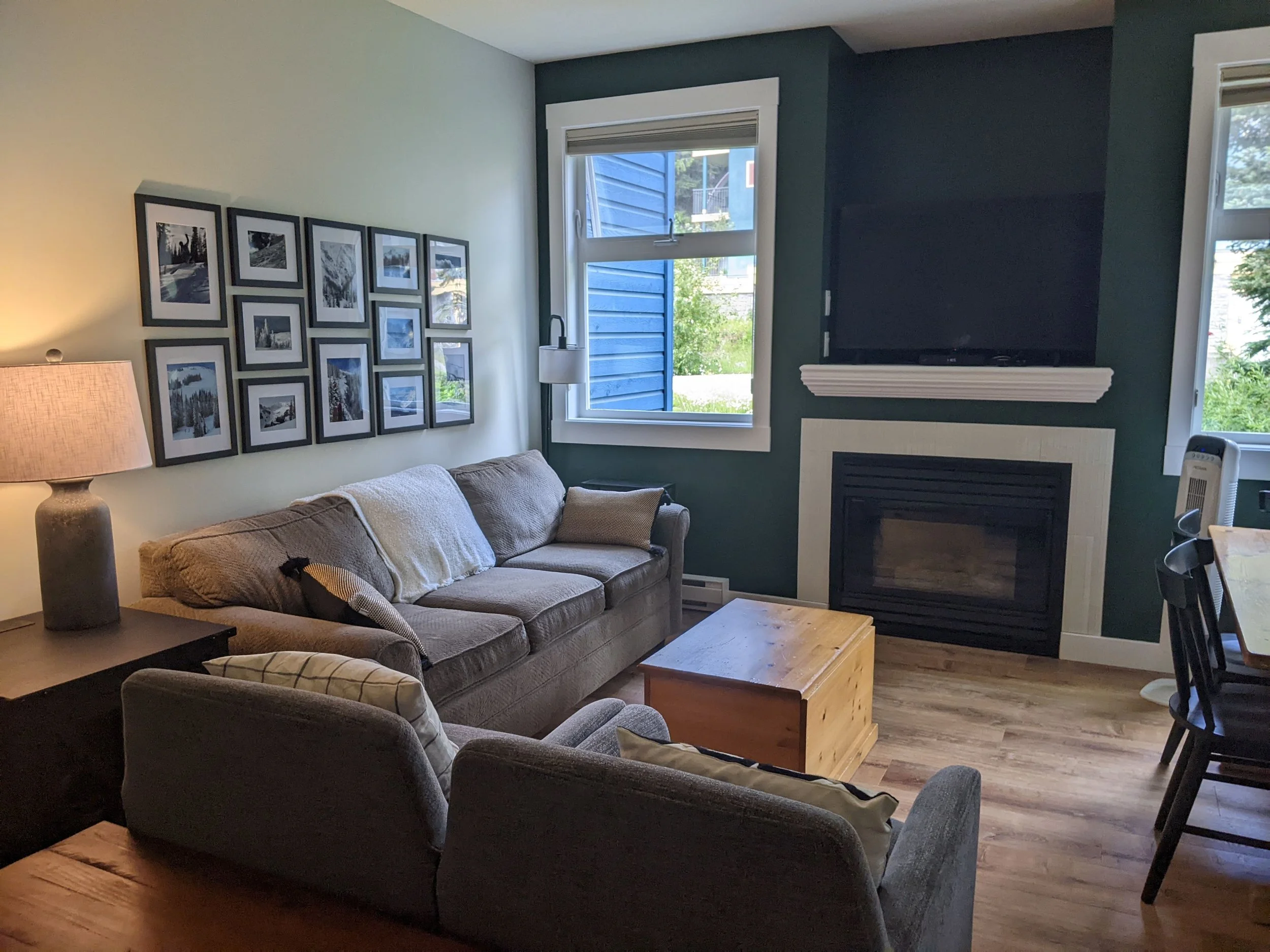 442 - Living Area.jpg