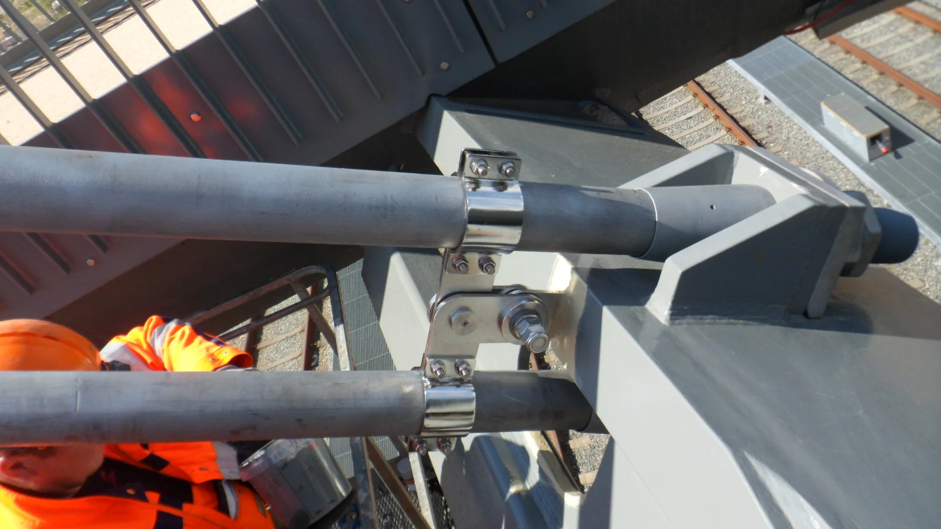 For bridges — Damptech Earthquake Protection