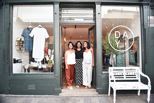 This #featurefriday we wanted to share with you a very special boutique nestled in lively Peckham @d.a.y_boutique. Run by three sisters Disha, Apee and Yukti this Scandi - inspired independent offers an exciting collection of womenswear and menswear 
