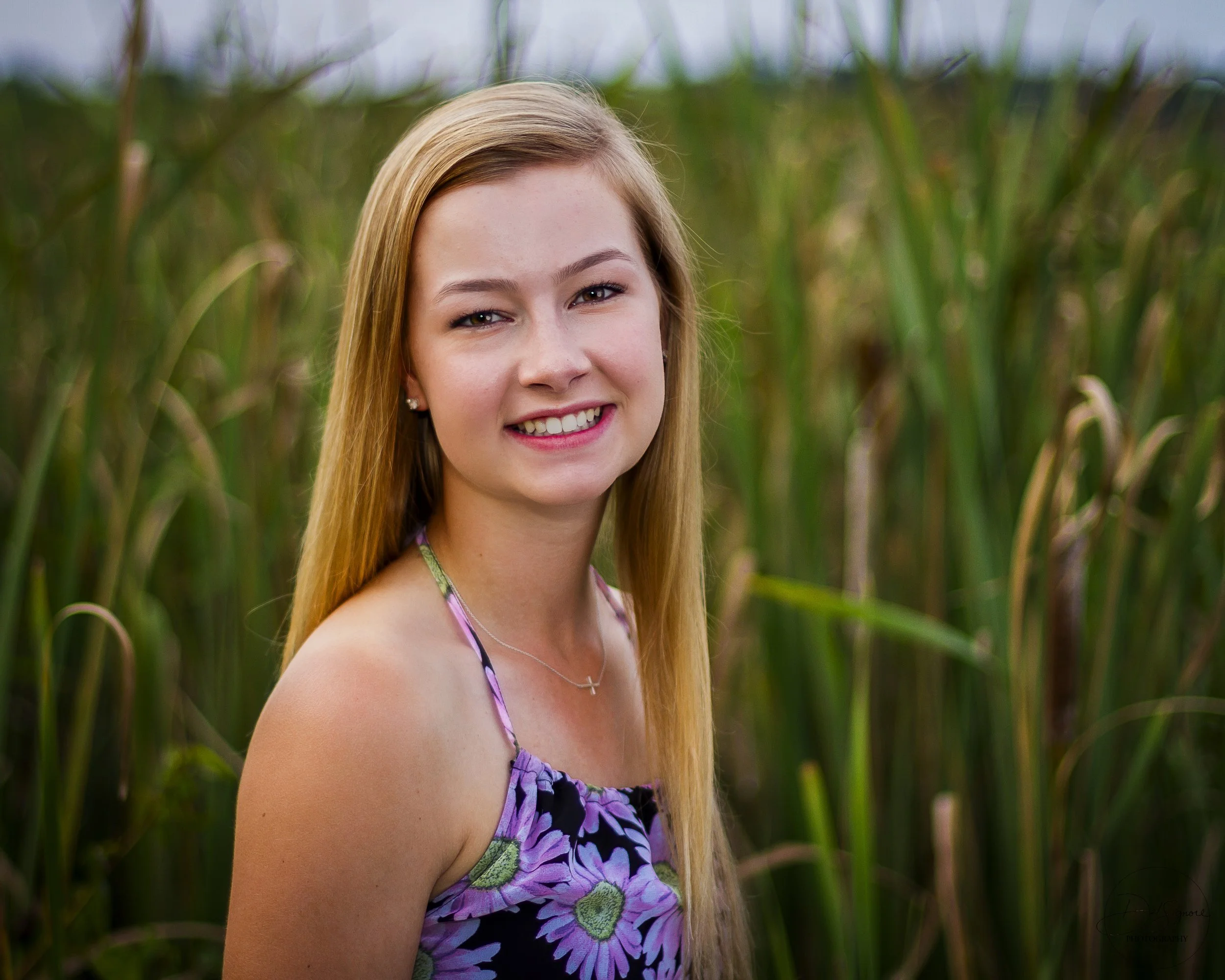 18 - Evy Portrait_Bobtail backdrop 1.jpg