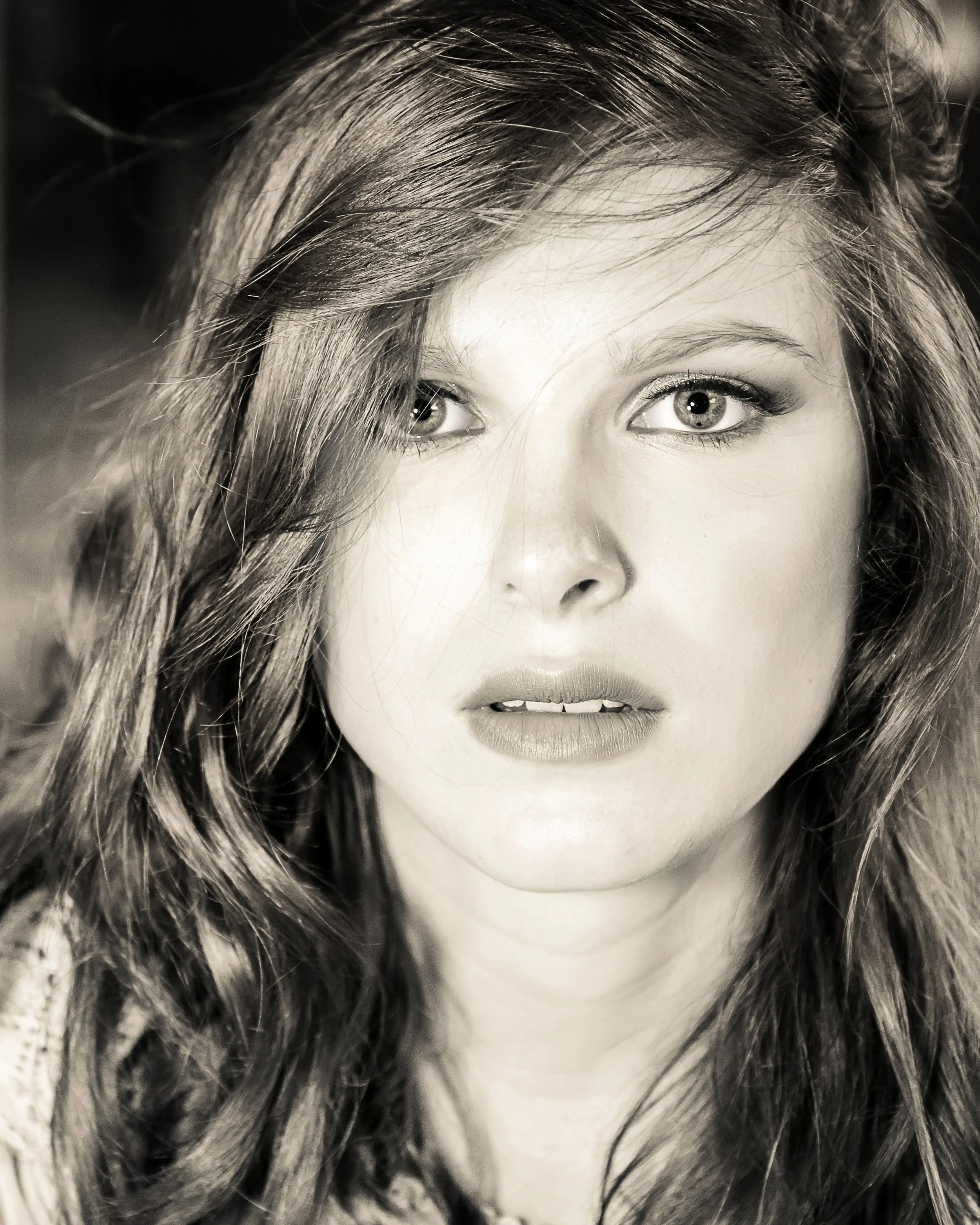 Close Profile 1 BW_pp.jpg