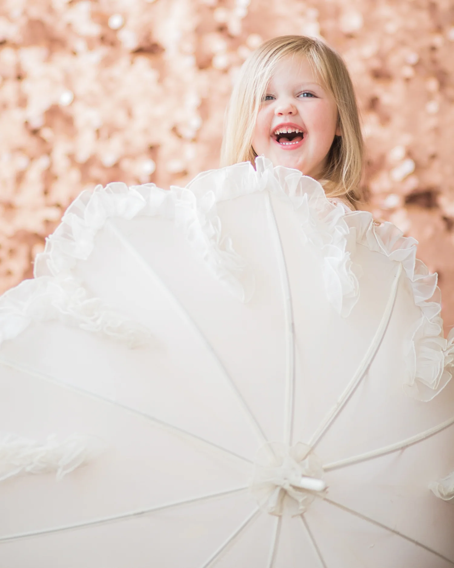 Bella Umbrella | Vintage Umbrella Rentals | Alante Photography | Seattle Wedding Planning