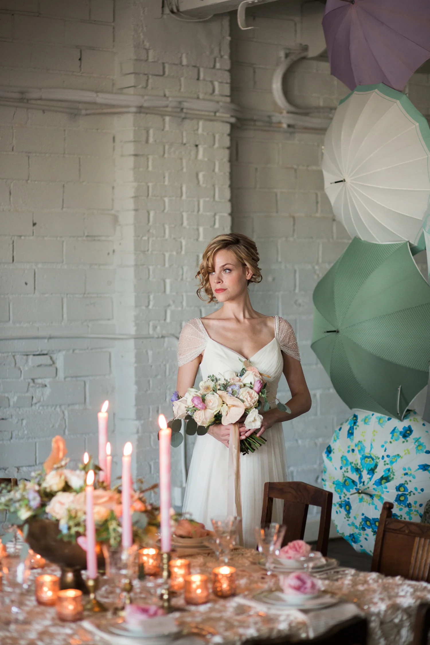 Bella Umbrella | Vintage Umbrella Rentals | Alante Photography | Seattle Wedding Planning