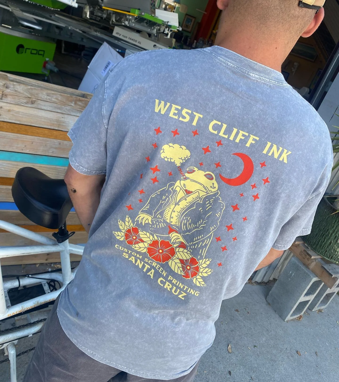 We Just made some new shop shirts! lemme know if you want one free 99 bb🥰