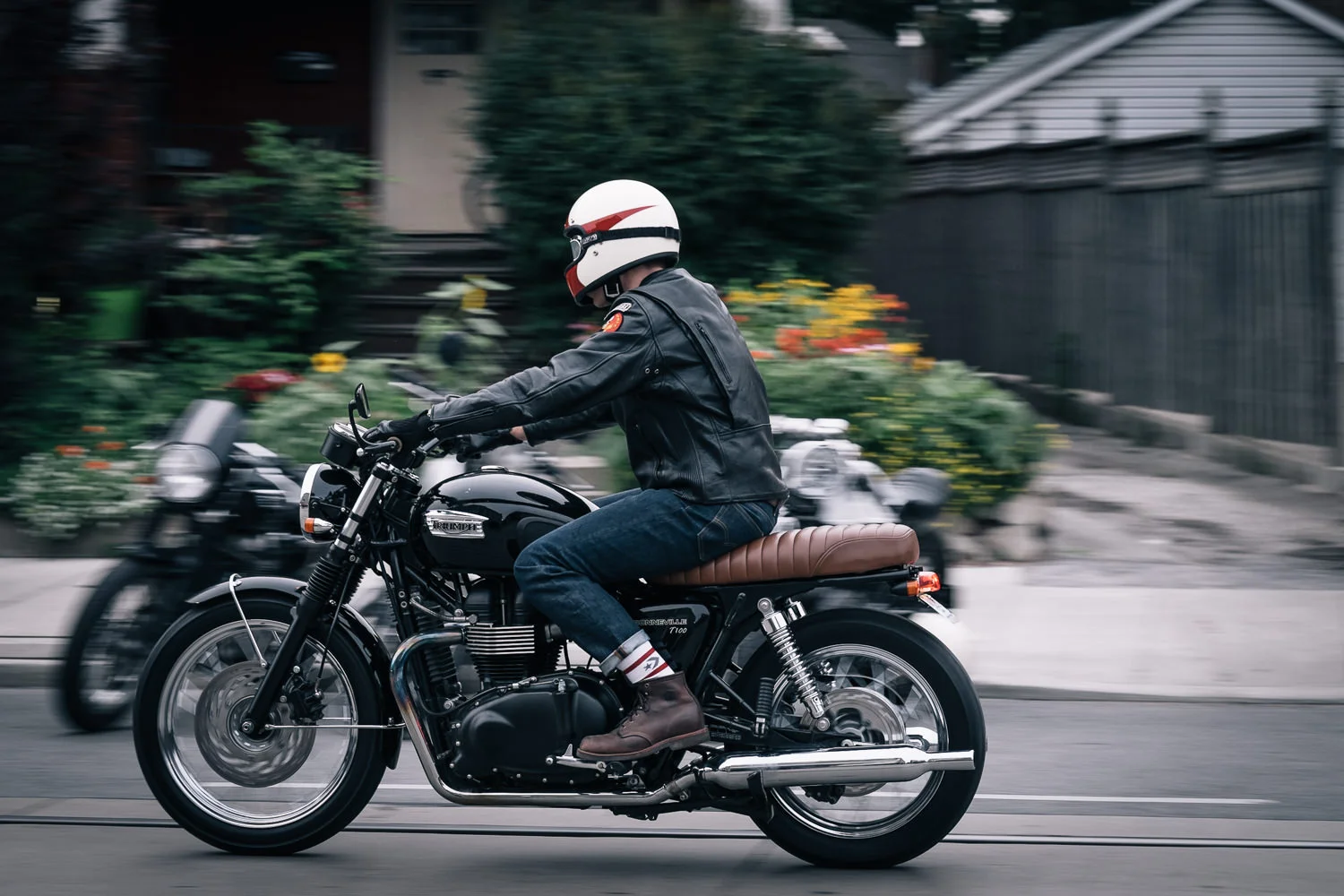 Motosocial_july2015-2.jpg