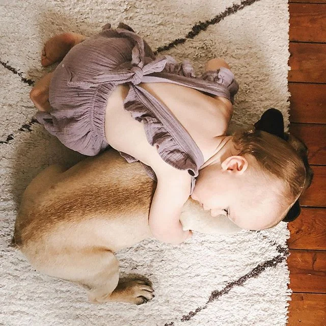me and my sister 💕🐶👶🏼