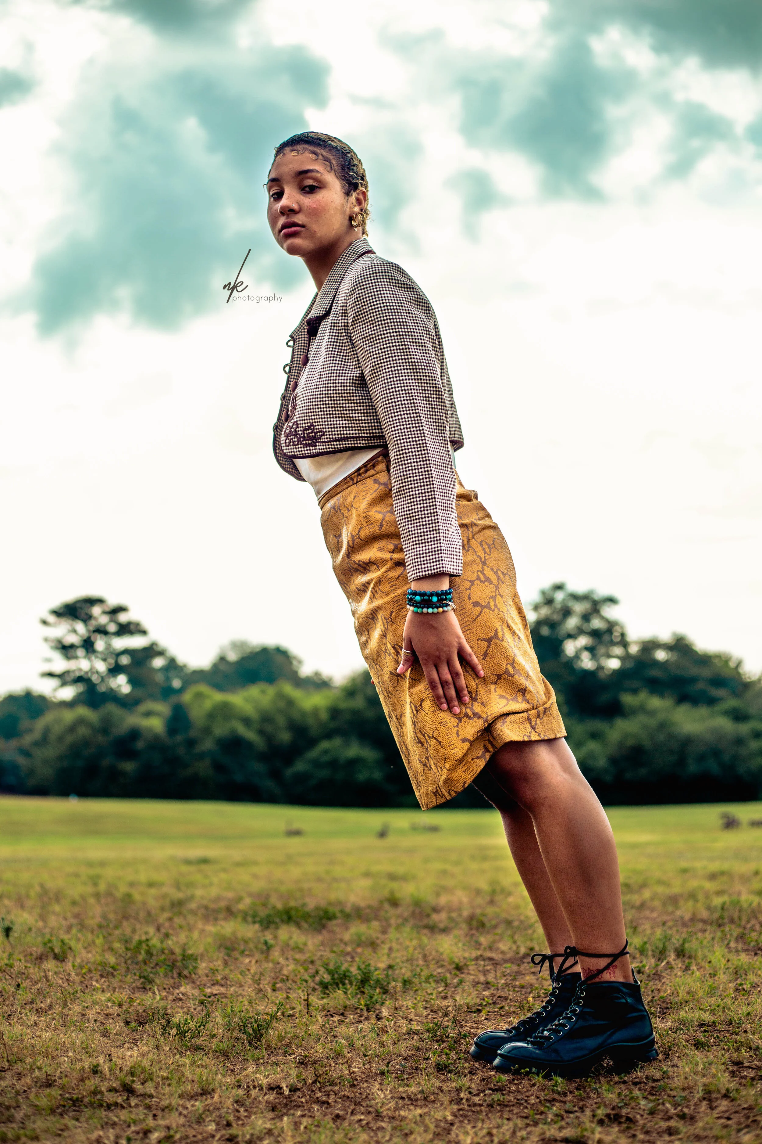 COFFEY IN A SKIRT-51W.jpg