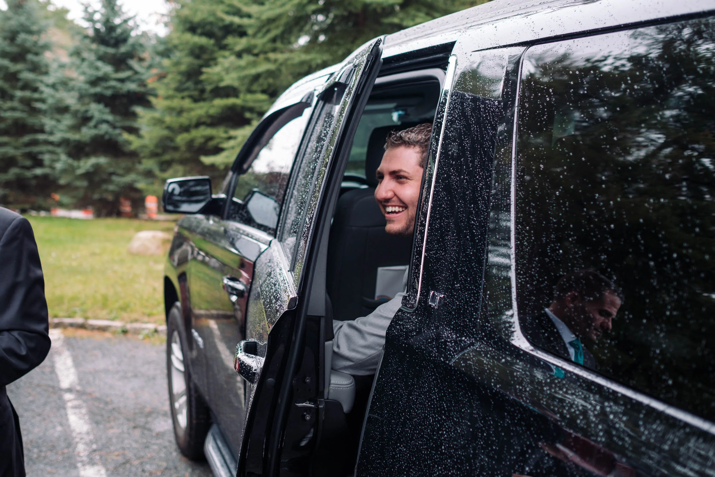 Chris hiding from Jen during their wedding. 