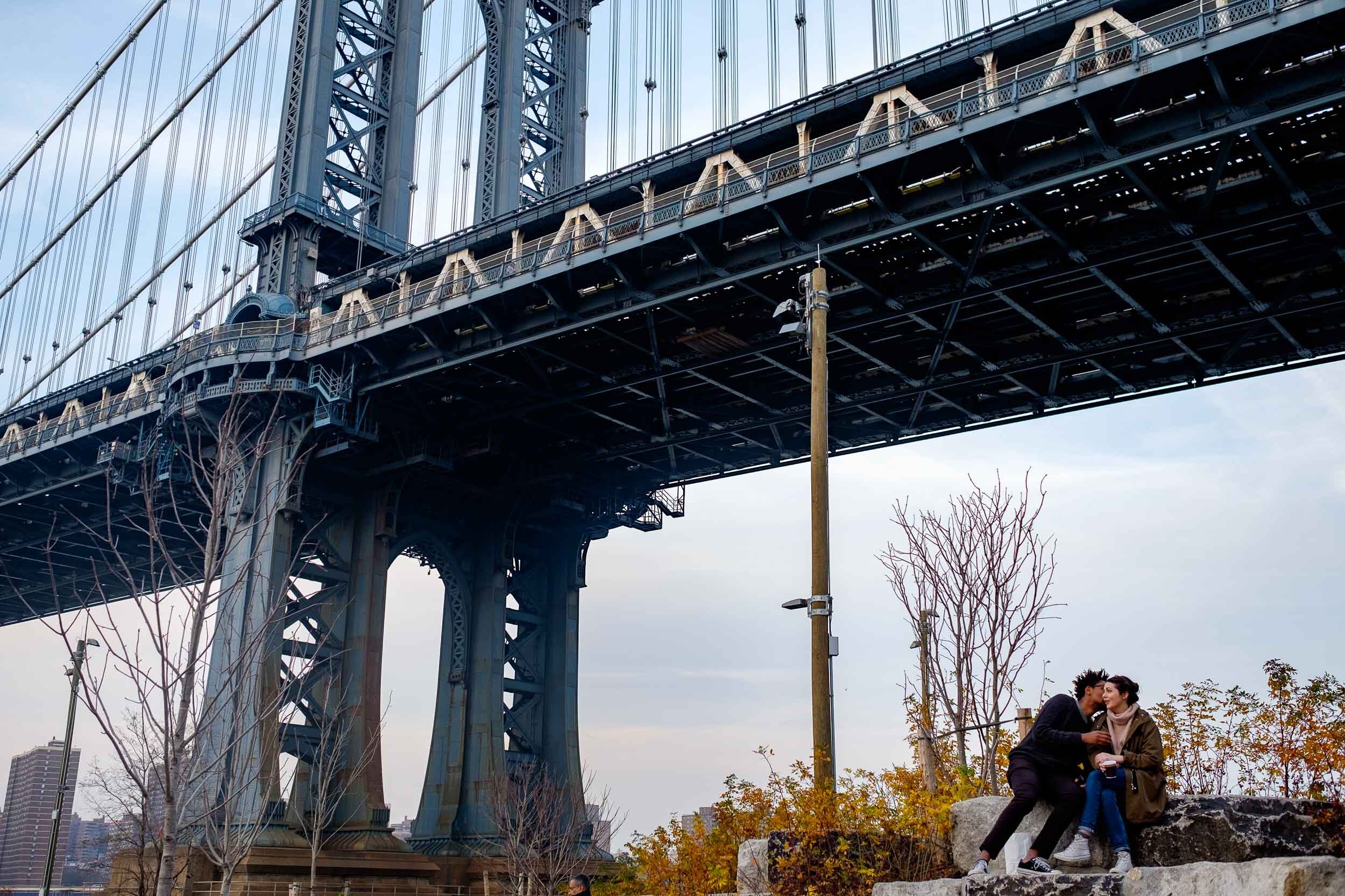 Two Lovers Under The Manhattan Bridge