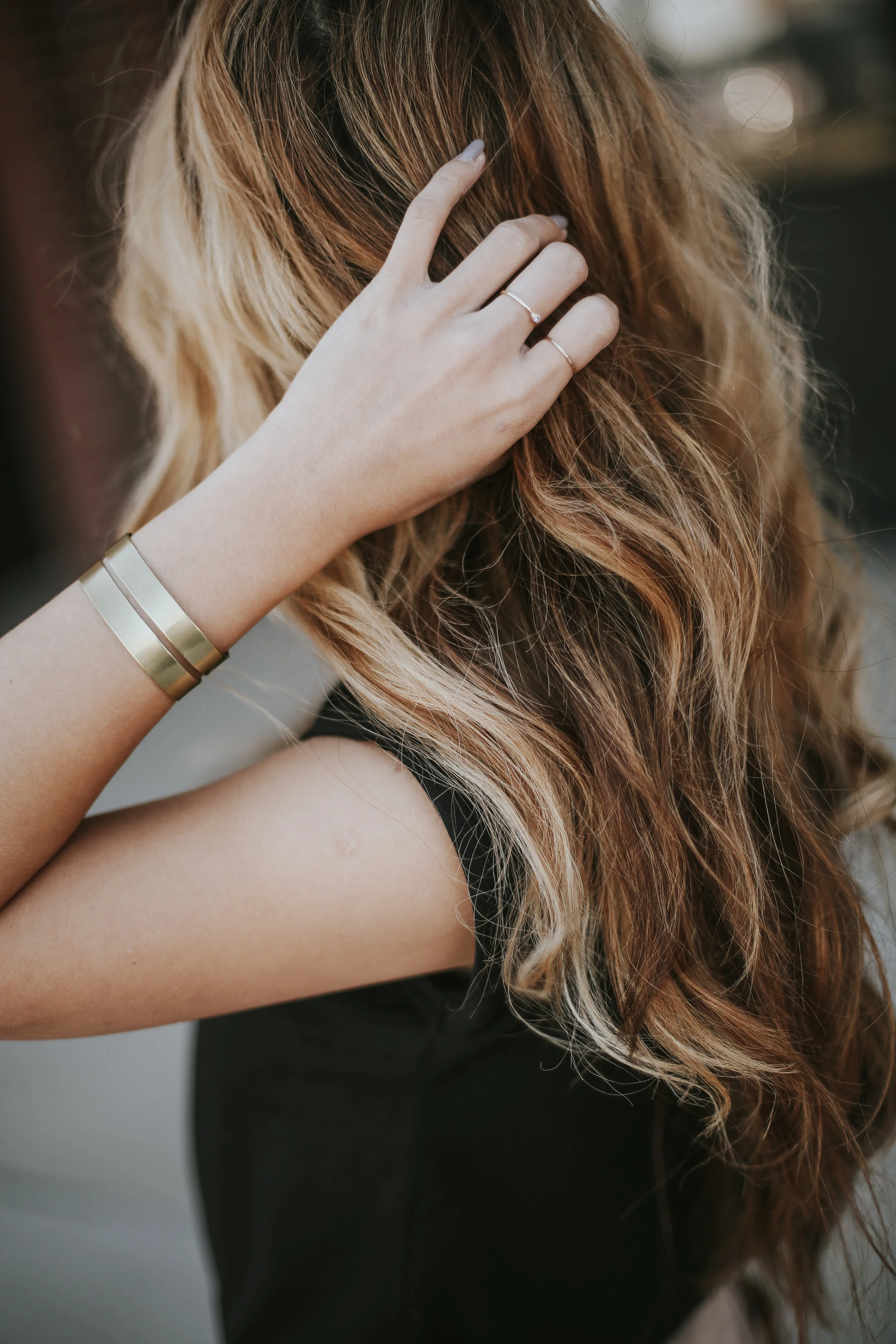 bychloewen-minimalist-minimalism-long-hair