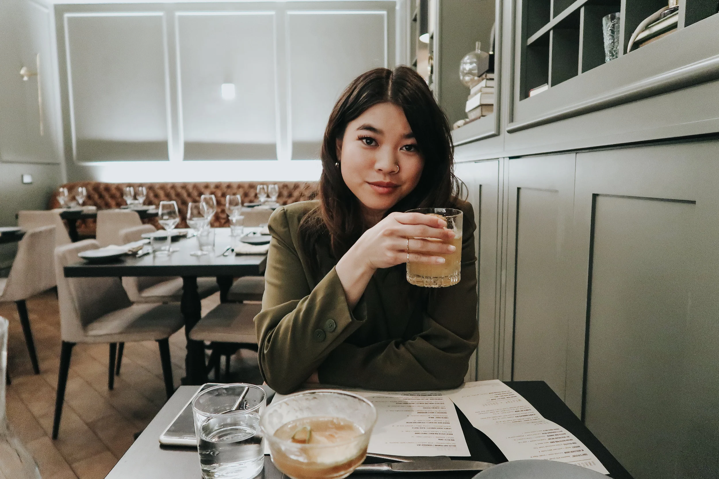 bychloewen-erin-condren-by-chloe-wen-hall-puppy-zappos-blog-blogger-nashville-lifestyle-fashion-clothes-shoes-spring-summer-sandal-hair-unicorn-inflatable-pool-blow-up-pup-dog-adoption-live-music-toy-daniel-wellington-watch-black-strappy-friends-wit…