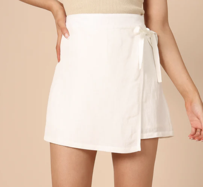Petal &amp; Pup Roxy Faux Wrap Skort in Ivory 