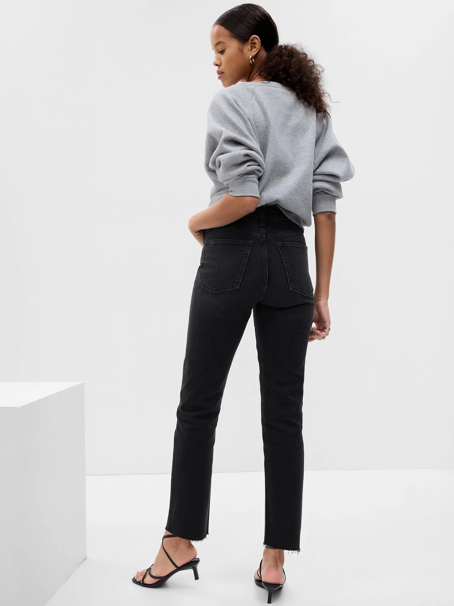 Gap Black Sky High Rise Cheeky Straight Jeans with Washwell