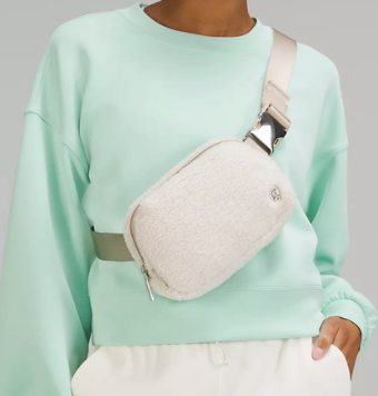 Lululemon Everywhere Fleece Belt Bag