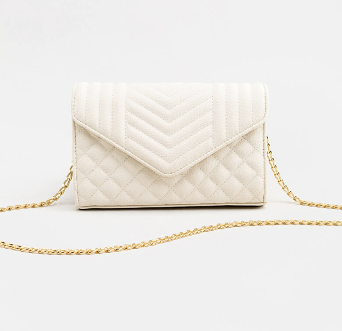 Francesca's Eva Quilted Crossbody