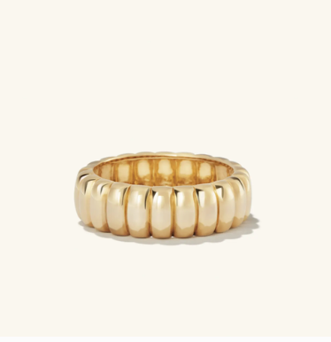 Mejuri Charlotte Ring