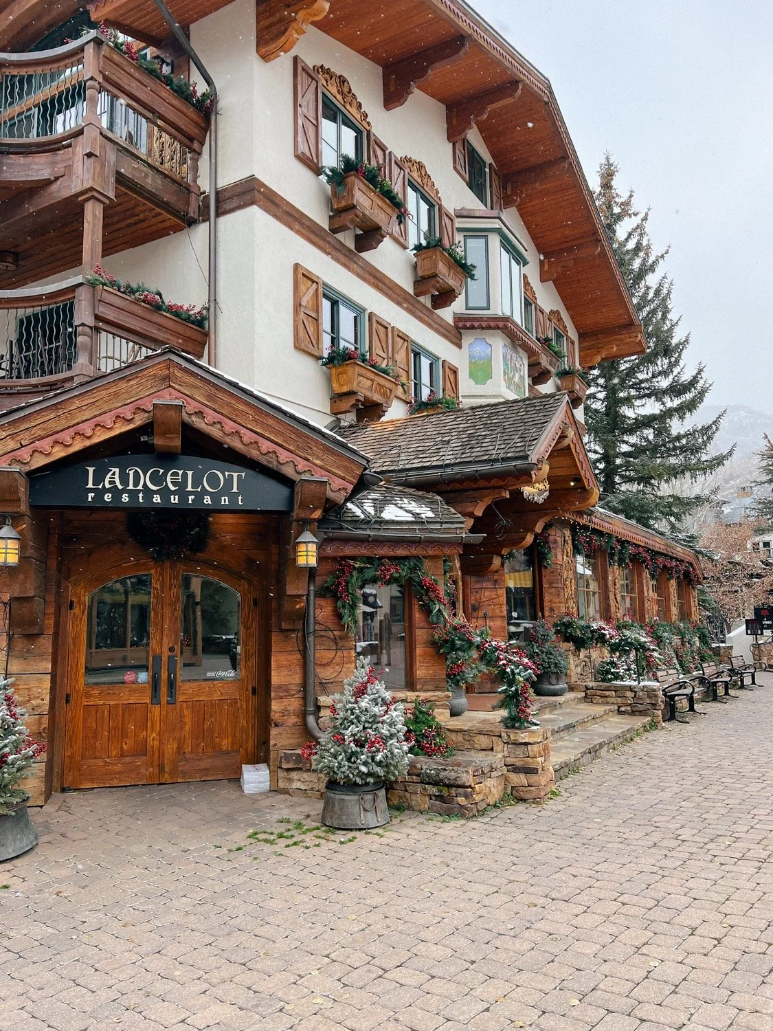 Our Experience Staying at the Four Seasons Vail, Colorado Resort! — by