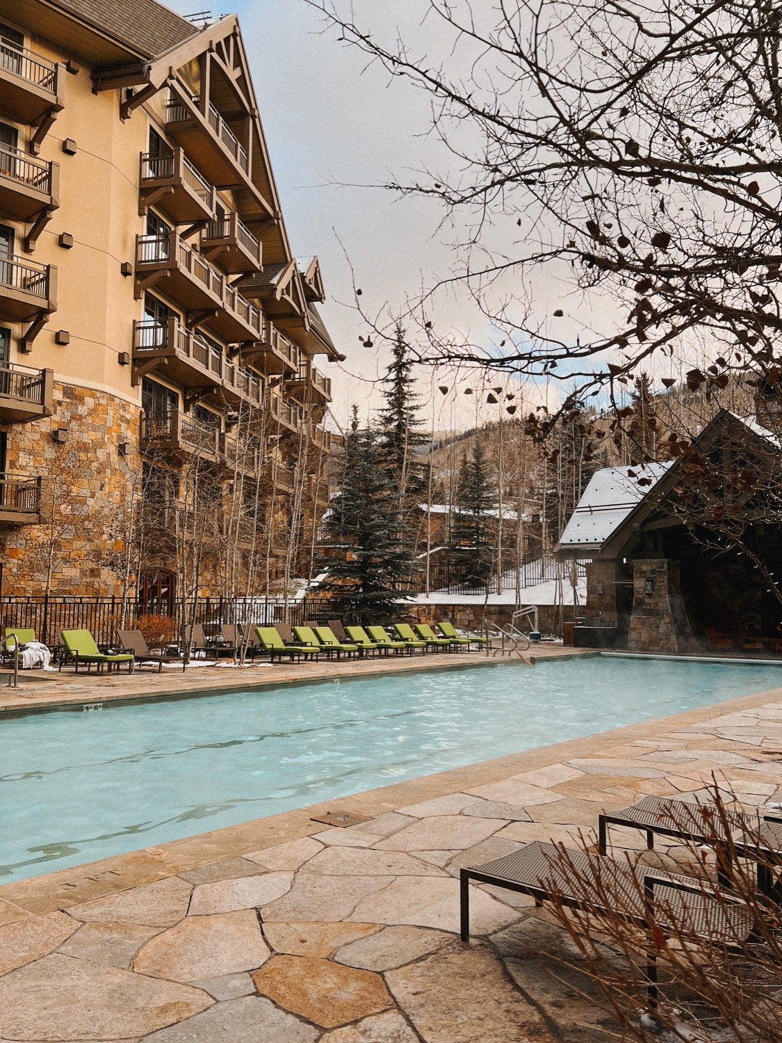 Our Experience Staying at the Four Seasons Vail, Colorado Resort! — by CHLOE WEN