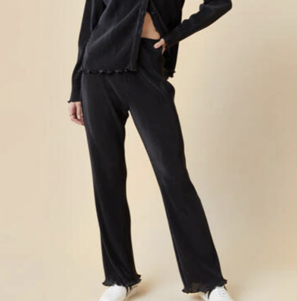 Francesca's Chrisete Satin Plisse Pants