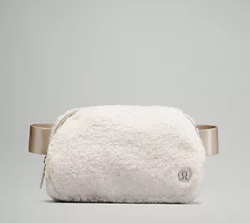 Lululemon Everywhere Belt Bag 1L