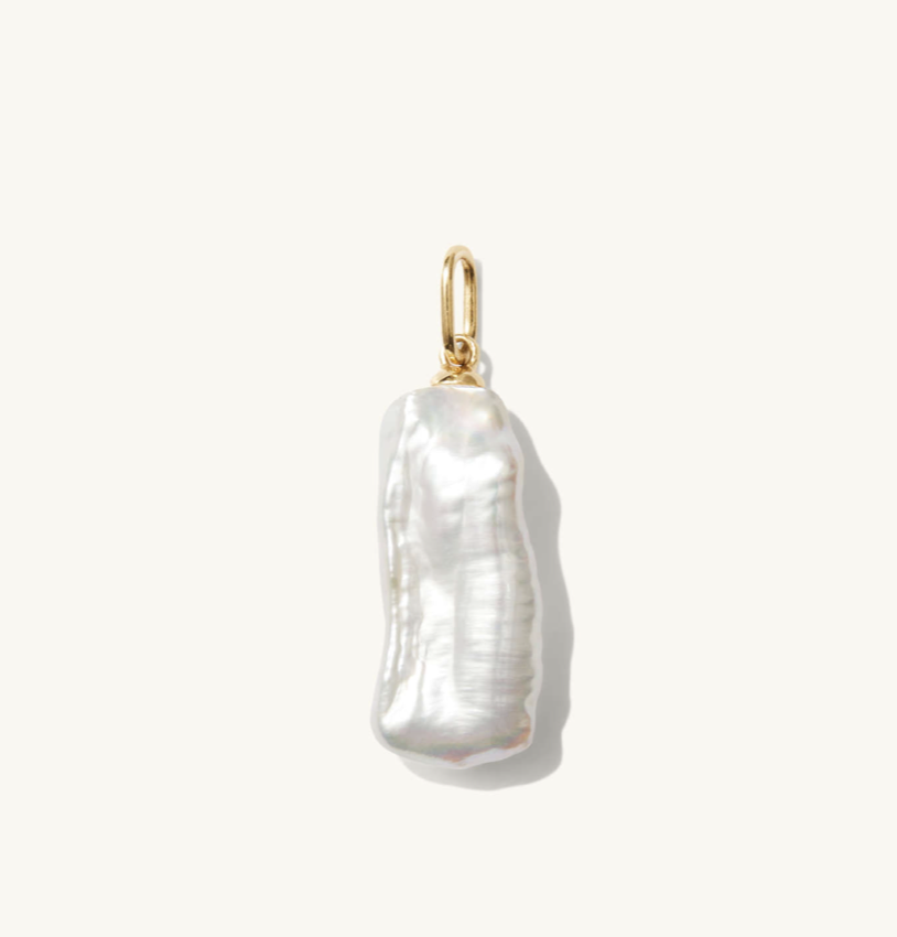 Mejuri Biwa Pearl Charm 