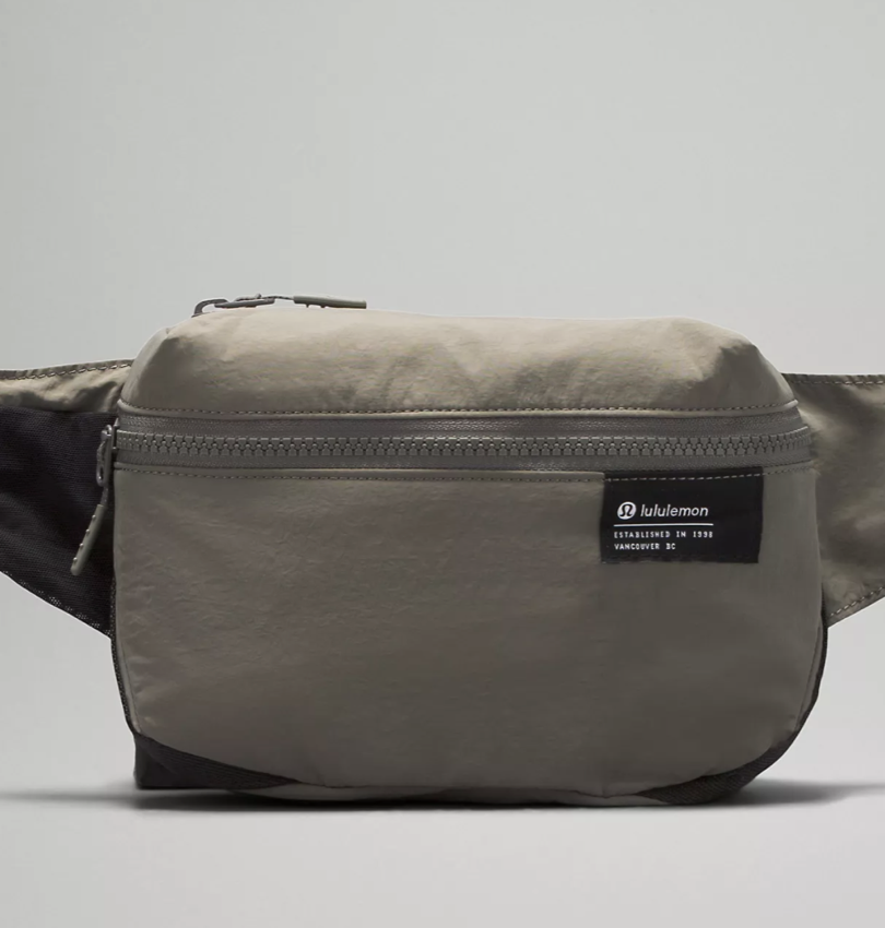 Lululemon Clean Lines Belt Bag 2L