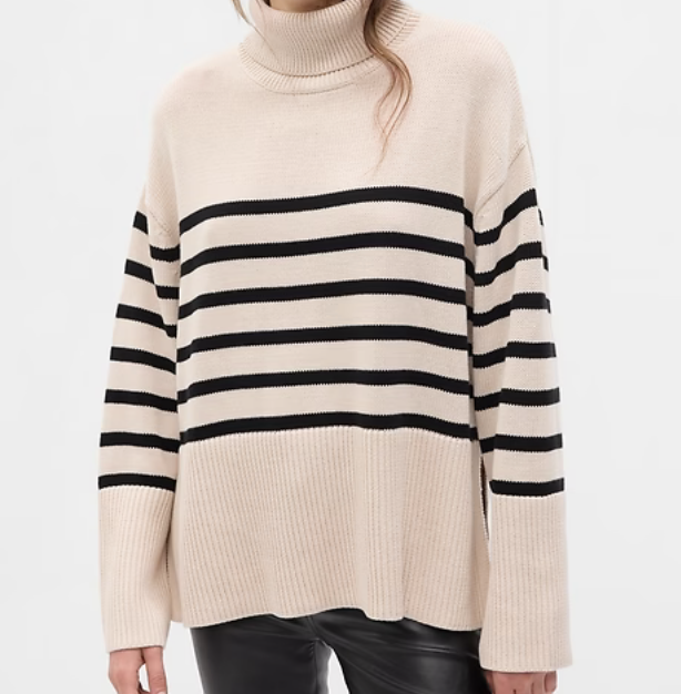 GAP 24/7 Split-Hem Turtleneck Sweater