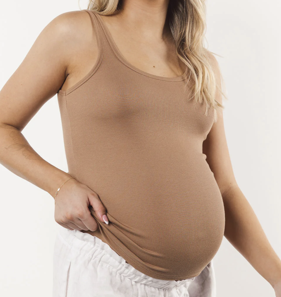 Embrace The Daily Ribbed Tank (deep camel)