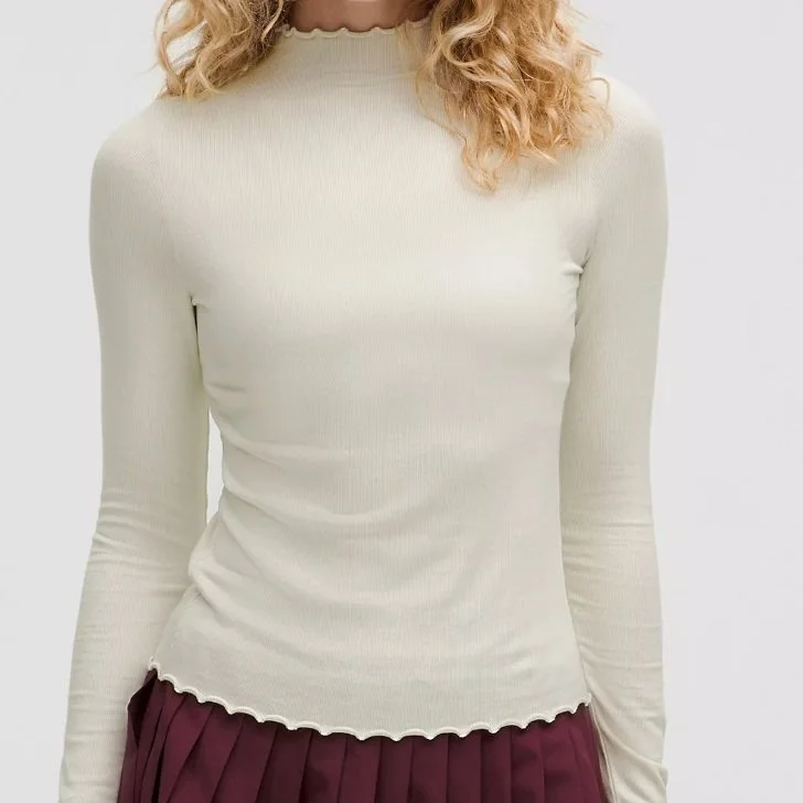 Lululemon Hold Tight Lettuce-Edge Turtleneck 