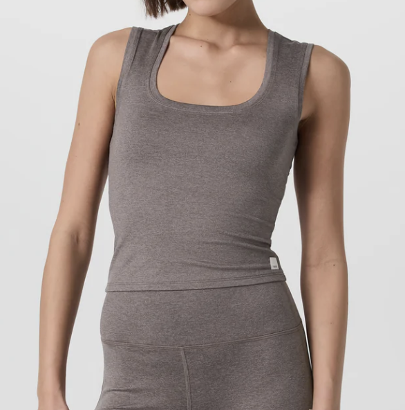 Vuori Halo Essential Scoop Tank 