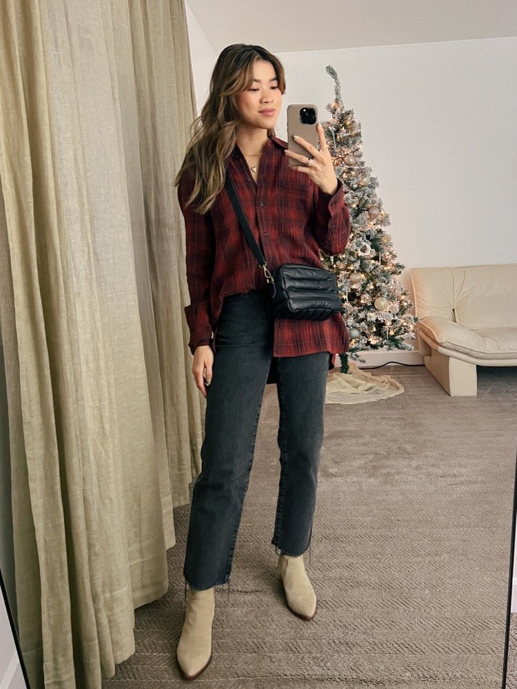 Burgundy Velvet Flare Pants with Sweater Outfits (2 ideas