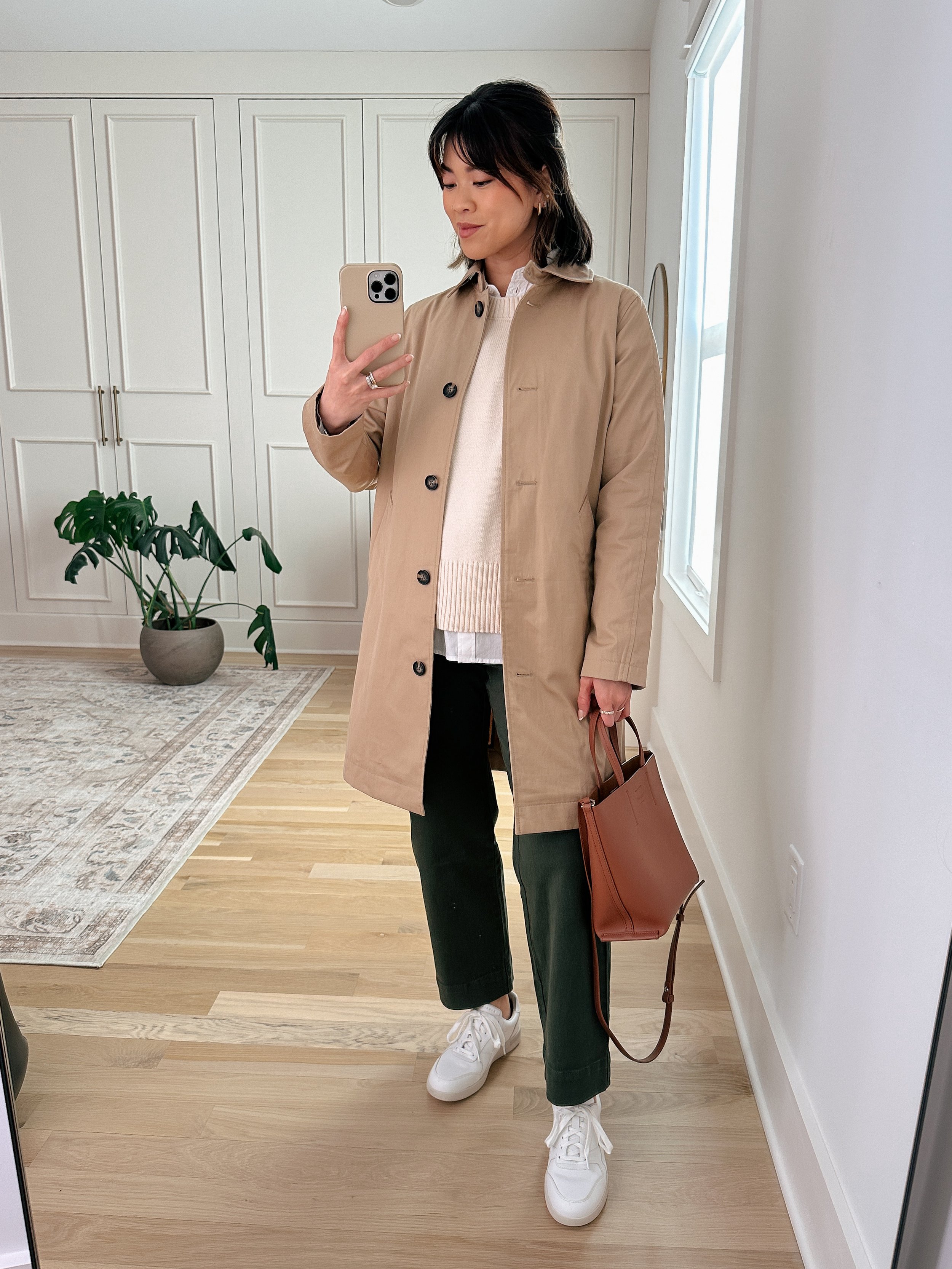 green pants