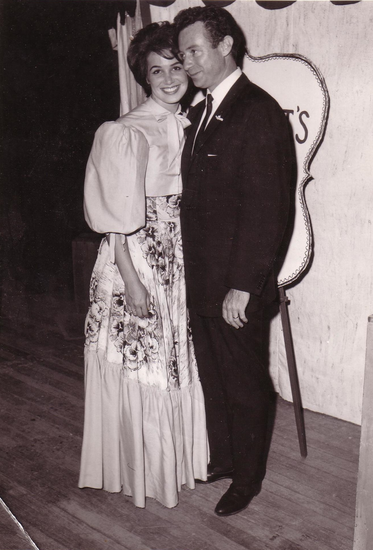 mom and dad1.JPG