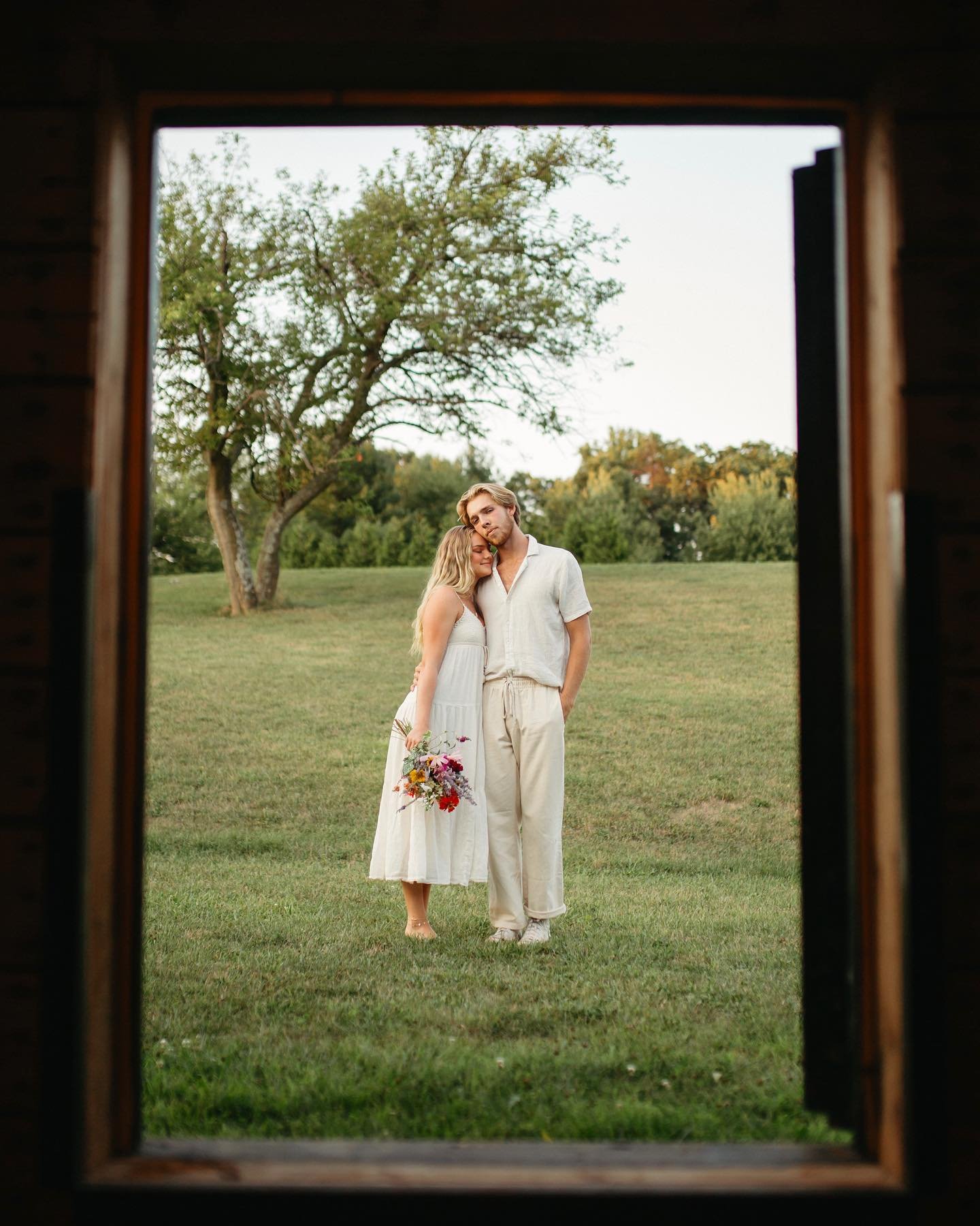 I had the most fun engagement session yesterday and will be practicing some major restraint in order to not share the entire set. If you&rsquo;ve seen my stories, you&rsquo;ll notice I&rsquo;m off to a great start🙃