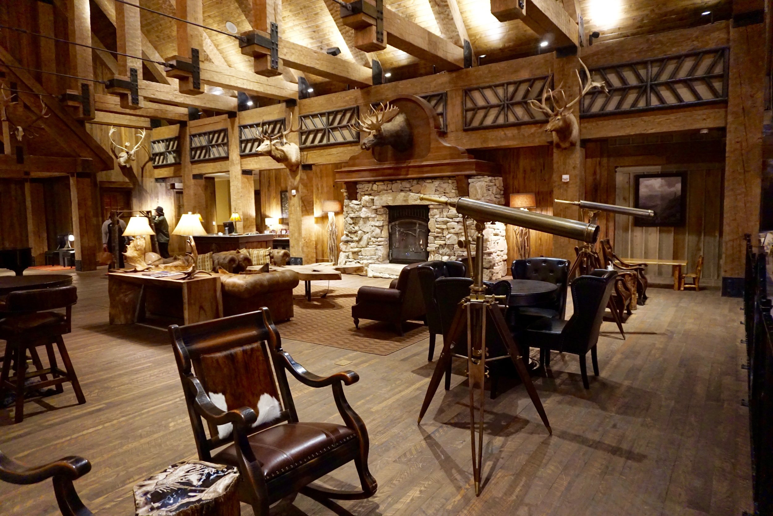 Hotel Spotlight: Big Cypress Lodge, Memphis, TN — Sunny Sundays