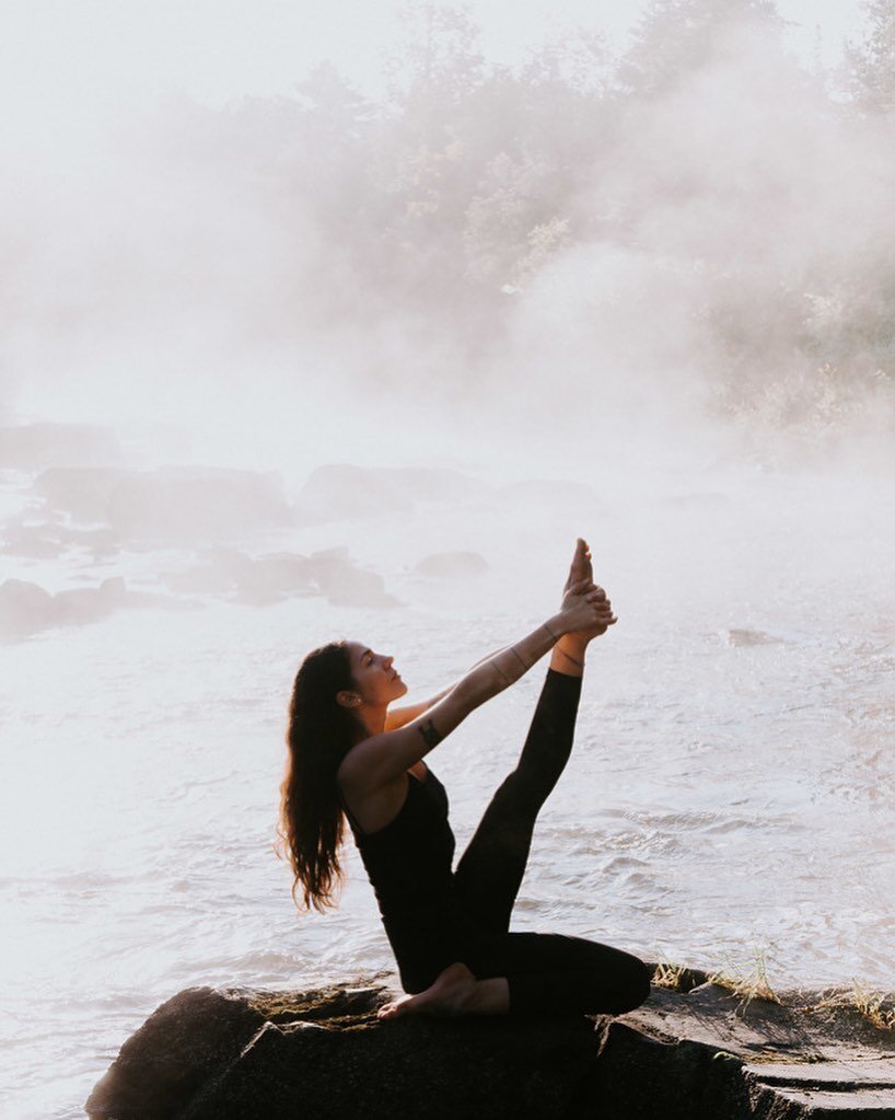 Pratique int&eacute;grale 

En personne au @studiomileend 
Dimanche le 18 juillet
14h-16h
Places limit&eacute;es!

Lien dans la bio pour plus d&rsquo;infos

Photo @coconutlullaby