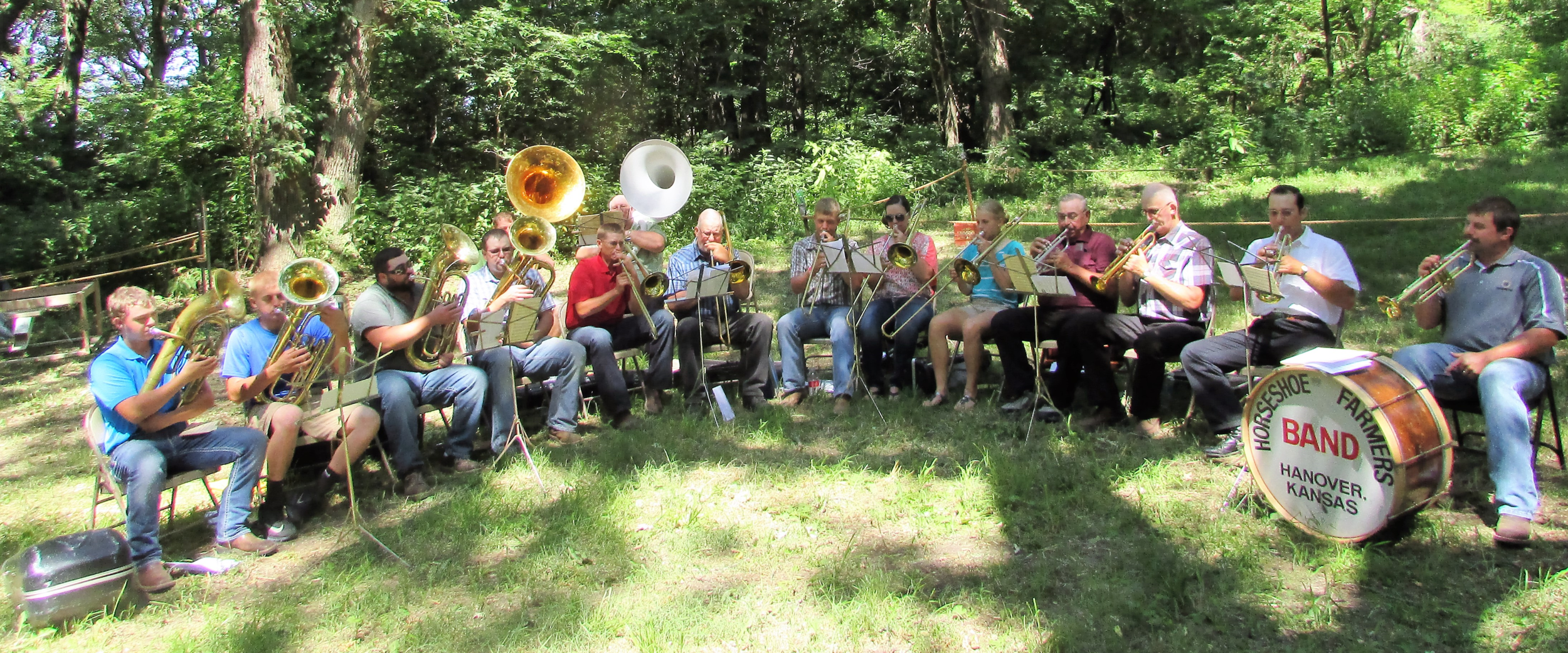 Horseshoe Band 2016.PNG