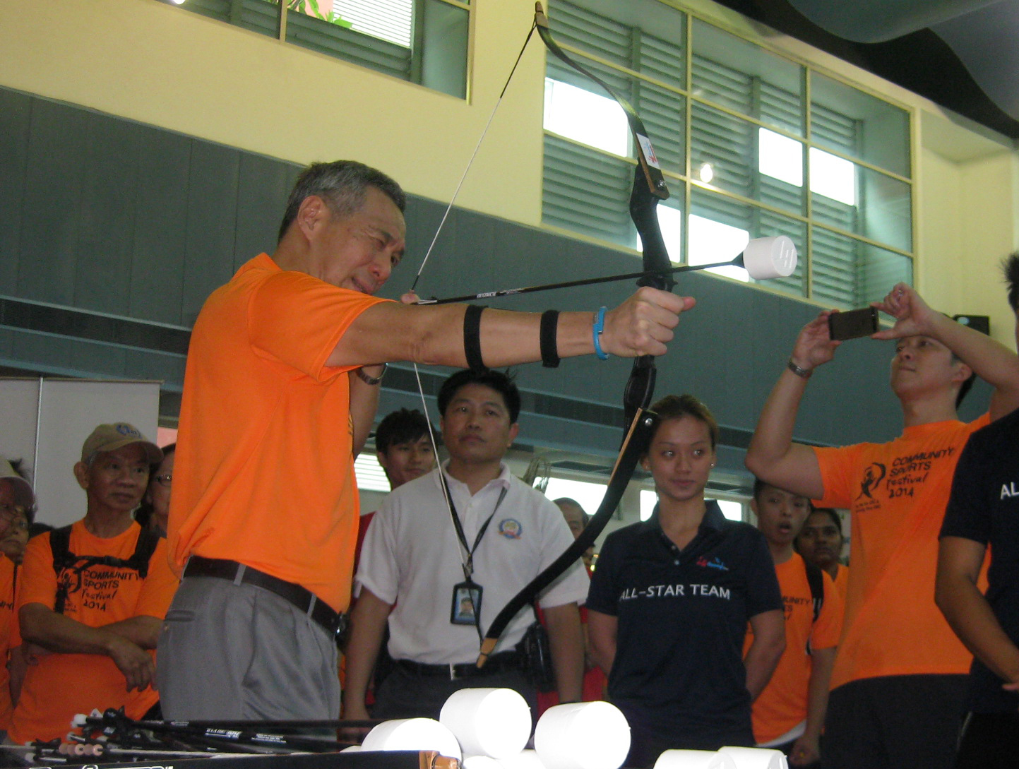 Community Events PM Lee at PA Community Sports Festival 16 Mar 2014 without John.JPG