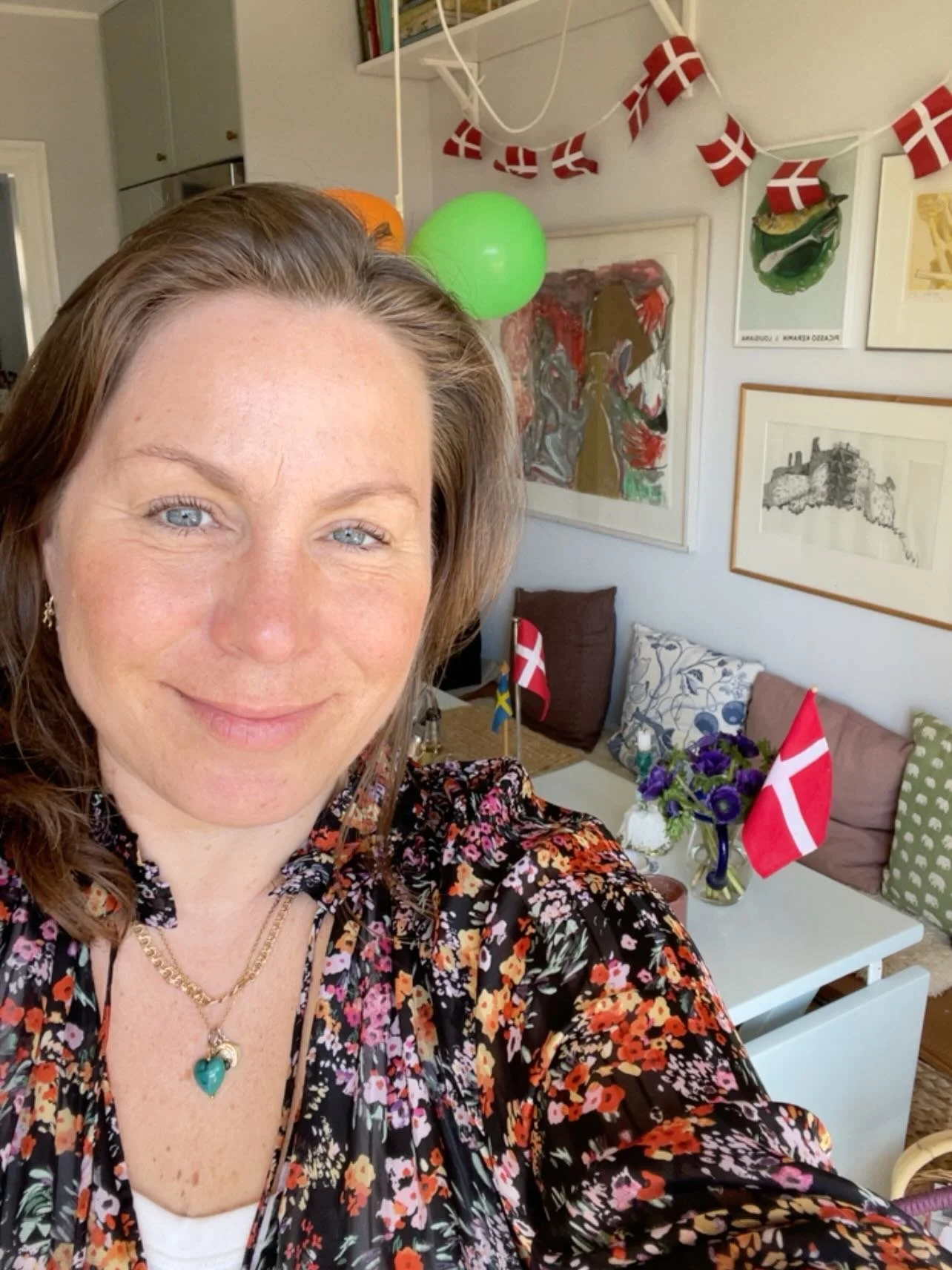 Ig&aring;r var det min dag och jag fyllde 48 &aring;r, och jag hade en s&aring;&aring; fin dag!✨

Tusen tack till alla er som skickat h&auml;lsningar p&aring; alla fina s&auml;tt som man kan g&ouml;ra det p&aring;🤗❣️ Det v&auml;rmer verkligen, och j